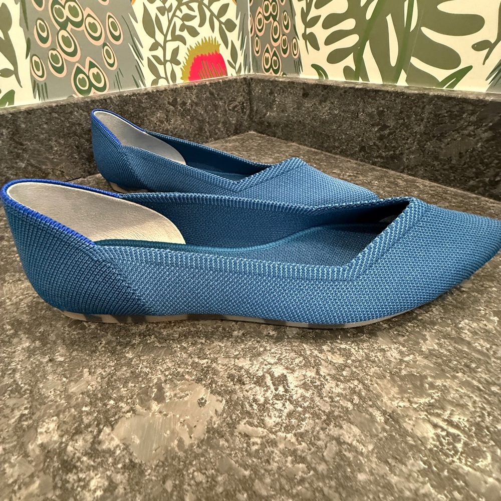 Rothy’s The Point, Size 9, Deep Ocean - Picture 2 of 6